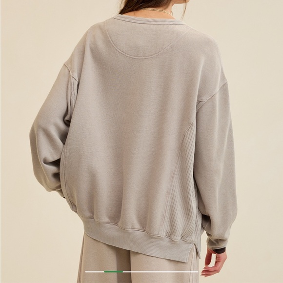 Aerie Tres Chic Keyhole Sweatshirt NWOT - Picture 4 of 15